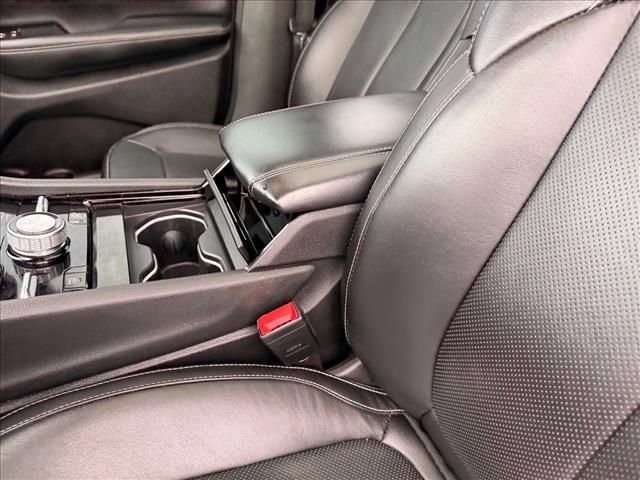 Used 2023 Jeep Grand Cherokee Overland image 12