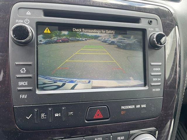 Used 2017 Buick Enclave Leather FWD image 10