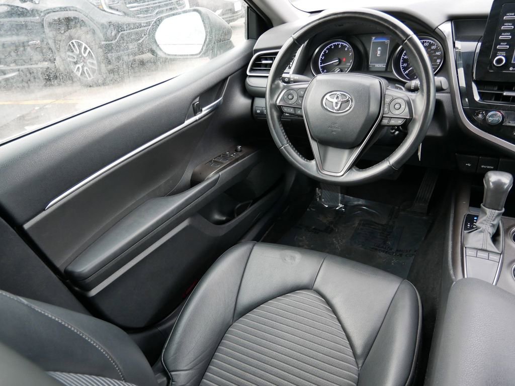Used 2023 Toyota Camry SE image 13