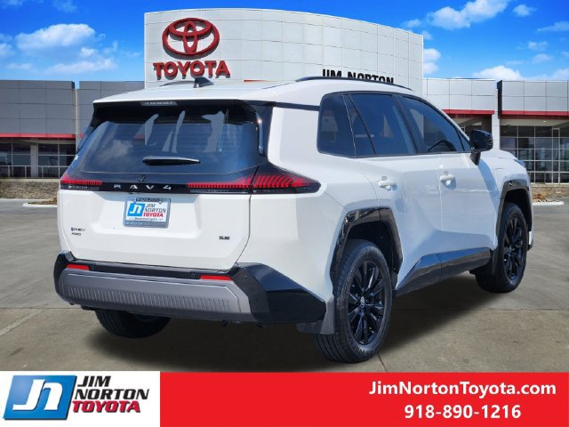 Used 2026 Toyota RAV4 SE AWD/4WD image 5