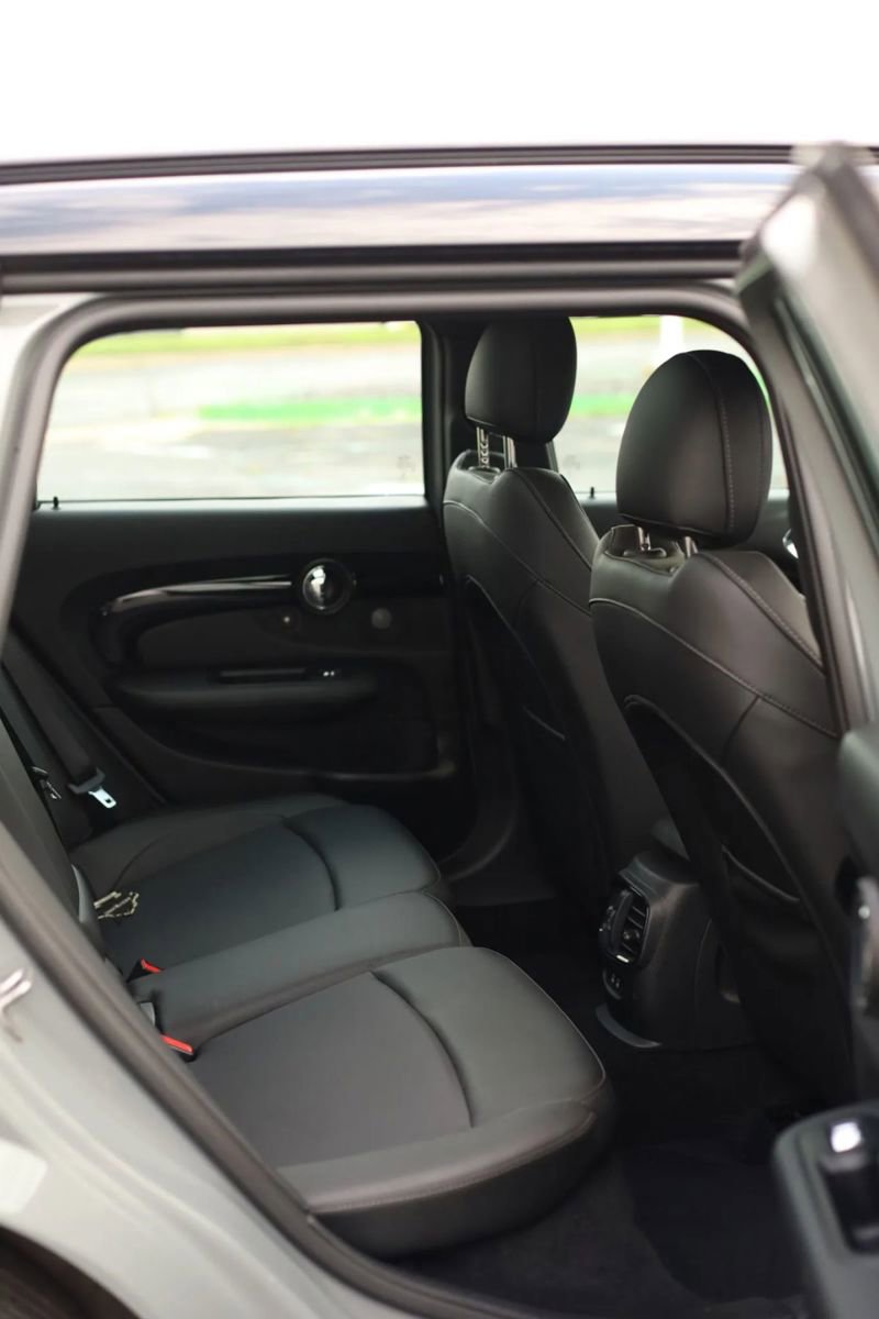 Used 2020 MINI Cooper Clubman S w/ Premium Package image 37