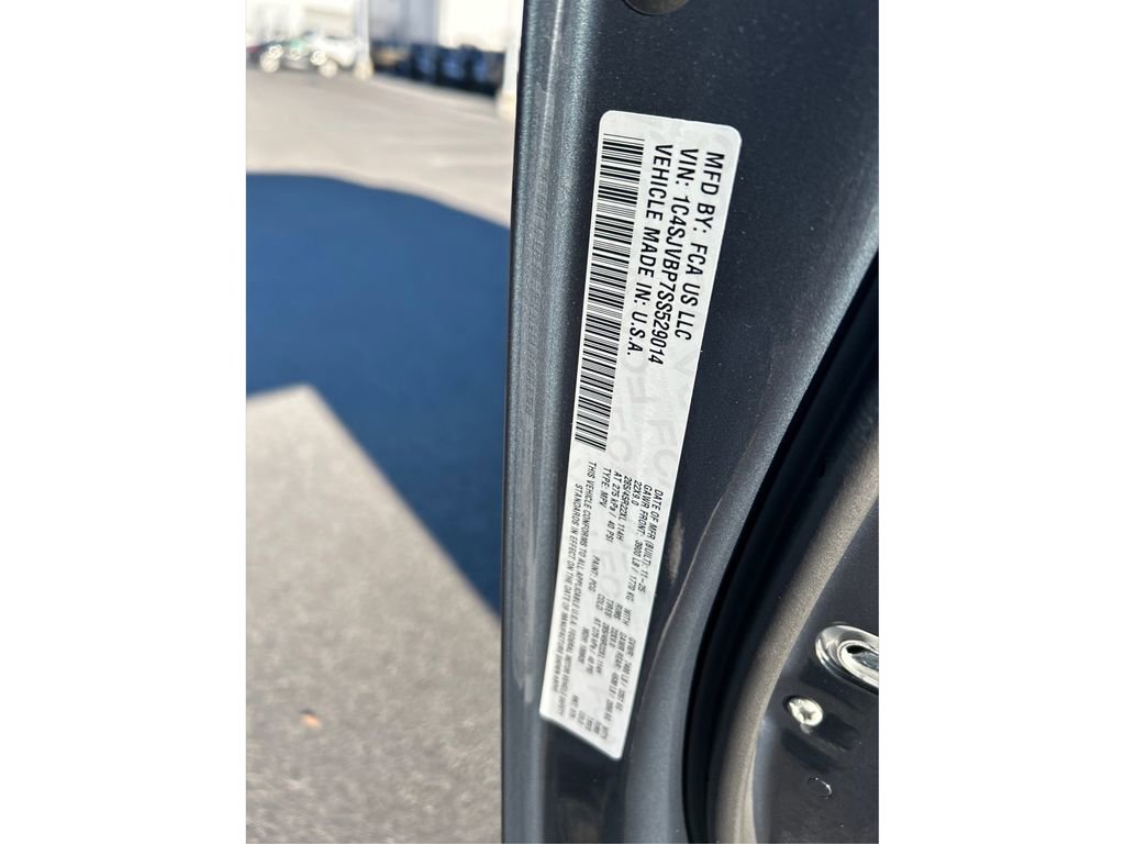 New 2025 Jeep Wagoneer Series II image 12