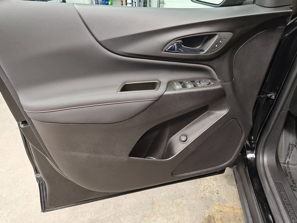 Used 2024 Chevrolet Equinox RS image 16