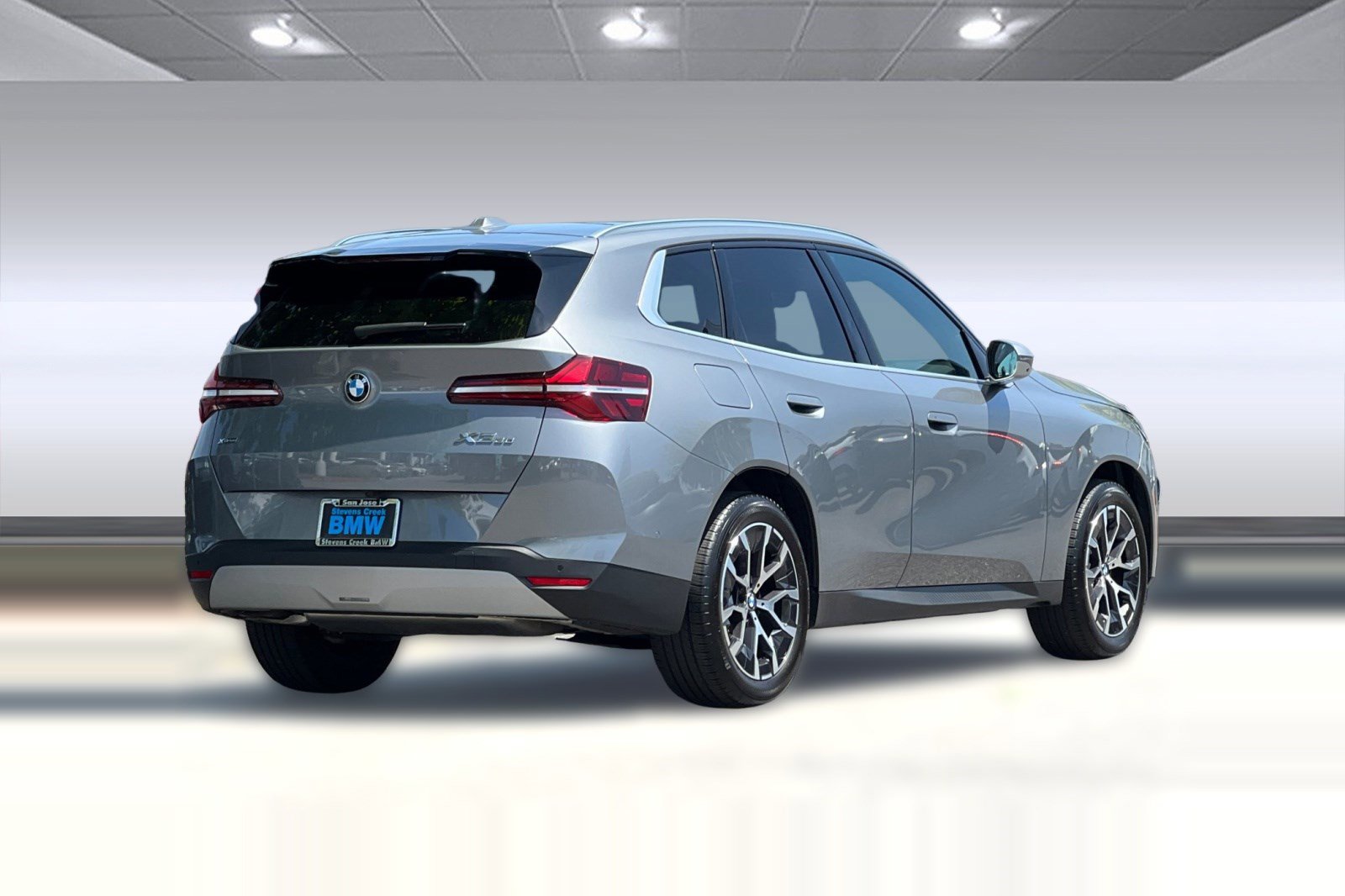 Used 2025 BMW X3 xDrive30i w/ Premium Package AWD/4WD image 8