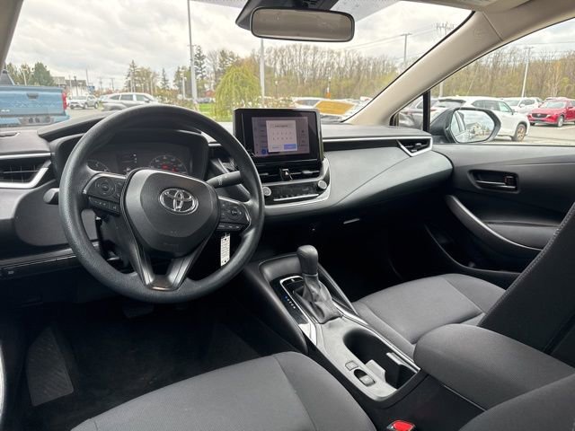 Used 2025 Toyota Corolla LE FWD image 27