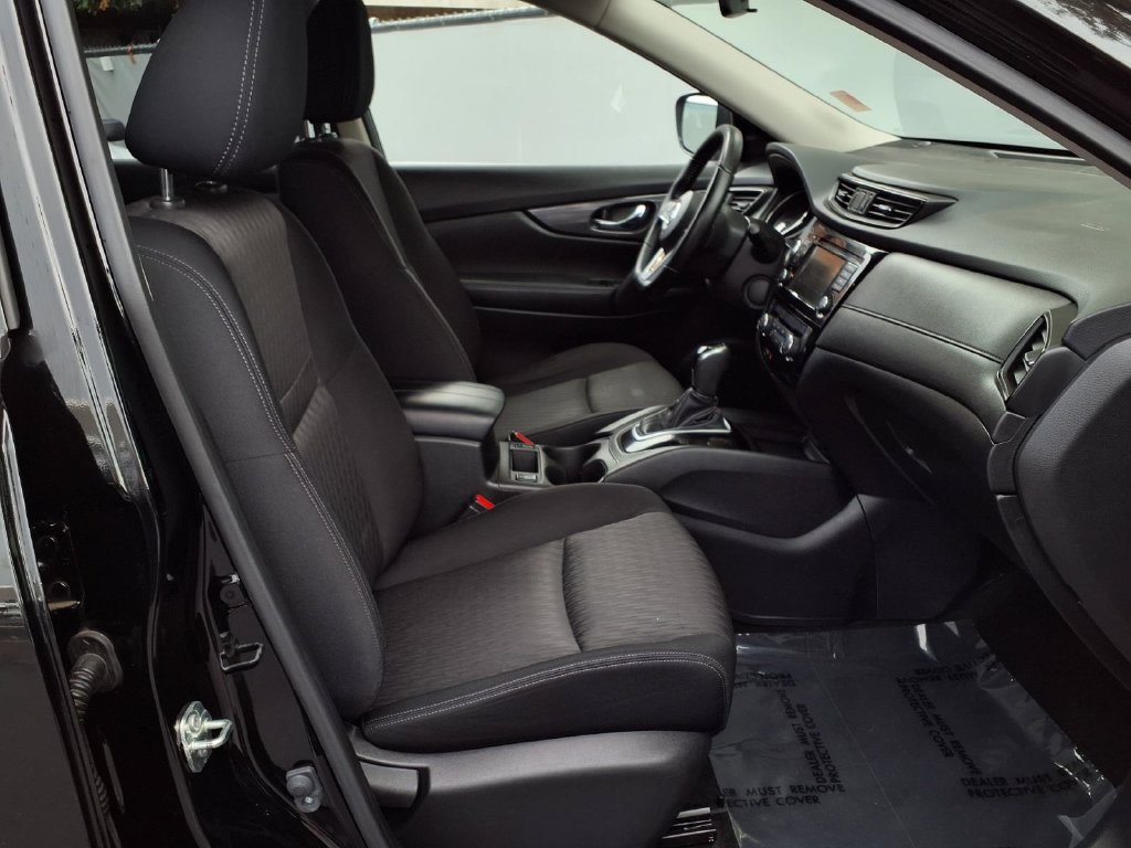 Used 2020 Nissan Rogue SV AWD/4WD image 36