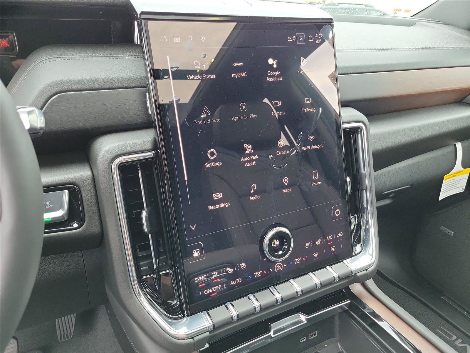 New 2026 GMC Yukon Denali w/ Advanced Technology Package AWD/4WD image 23