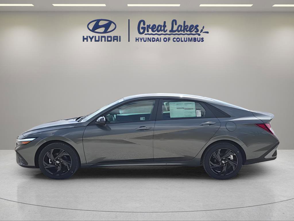New 2026 Hyundai Elantra Sport FWD image 2