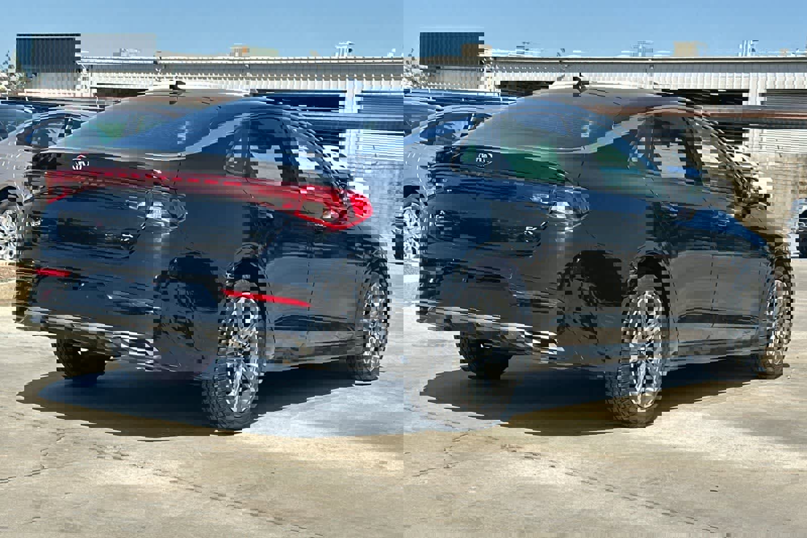 Used 2021 Kia K5 EX image 3