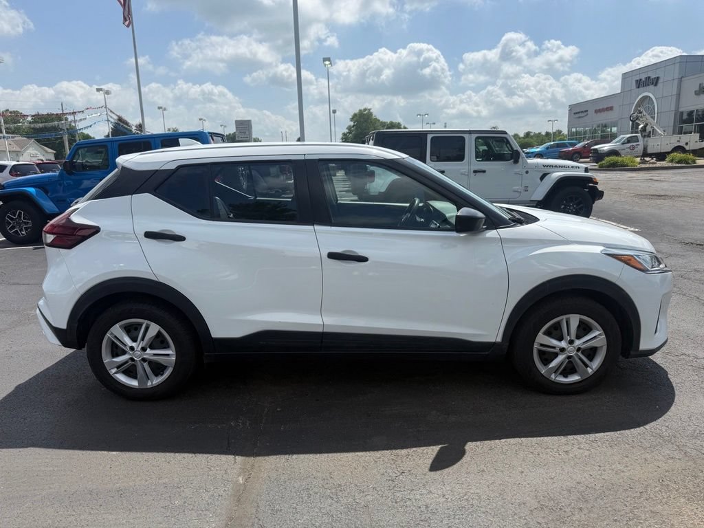 Used 2023 Nissan Kicks S FWD image 2