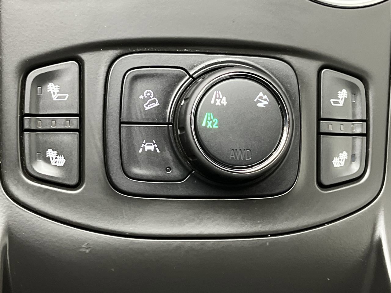 Certified 2022 GMC Terrain SLT w/ LPO, Floor Liner Package AWD/4WD image 16