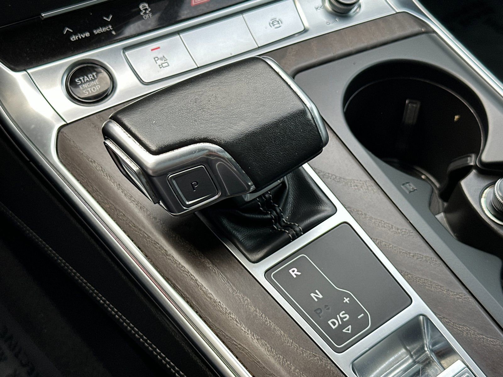 Used 2021 Audi A6 Premium Plus w/ Premium Plus Package image 24