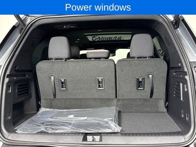 New 2026 Chevrolet Traverse LT w/ Sun and Wheel Package image 14