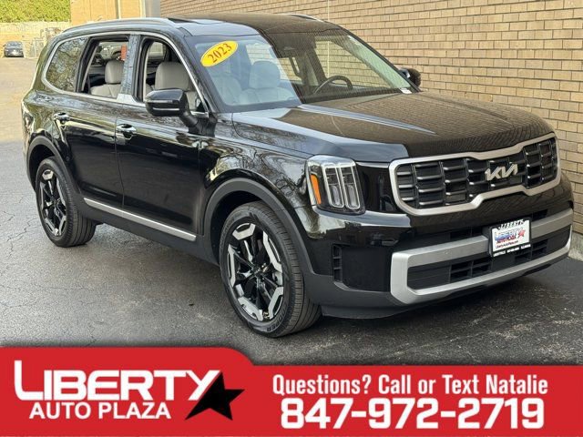 Used 2023 Kia Telluride S w/ S Sunroof Package