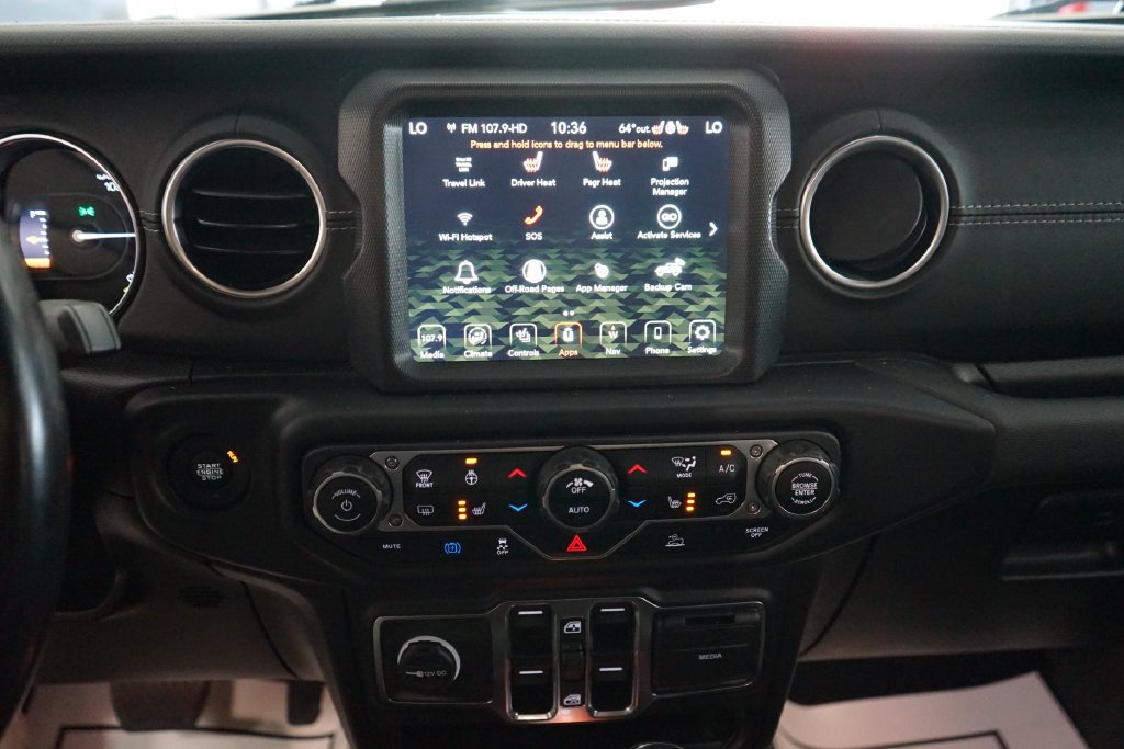 Used 2023 Jeep Wrangler Unlimited Sahara w/ Cold Weather Group AWD/4WD image 7
