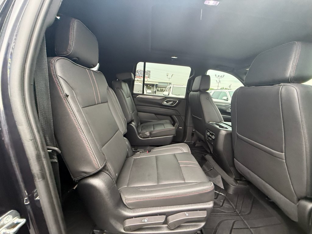 Used 2023 Chevrolet Suburban RST w/ Sport Performance Package AWD/4WD image 21