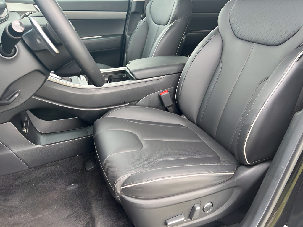Used 2024 Hyundai Palisade SEL AWD/4WD image 14