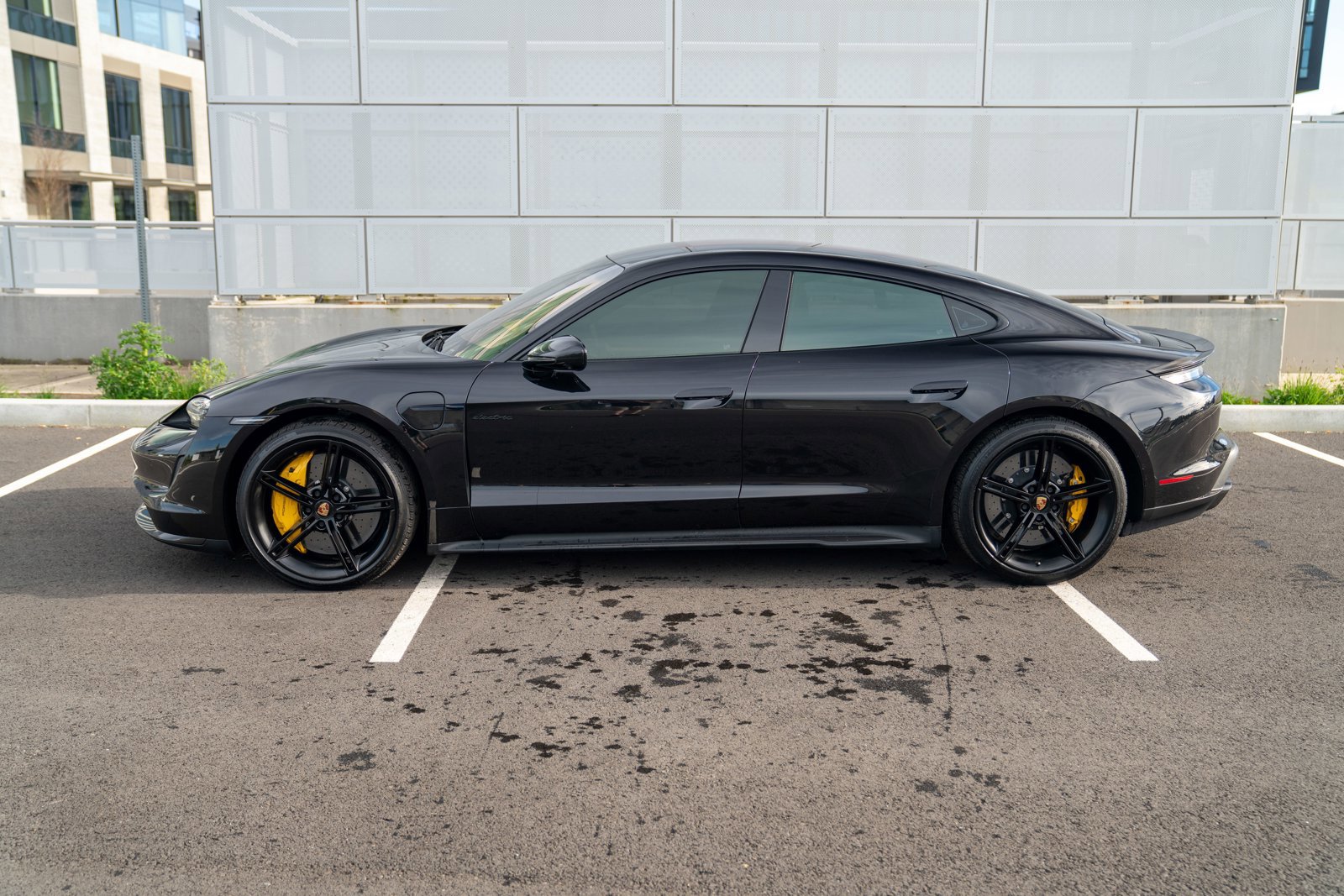 Certified 2021 Porsche Taycan Turbo S video 2