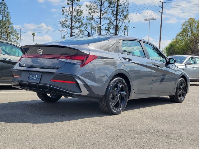 New 2026 Hyundai Elantra Sport FWD image 4