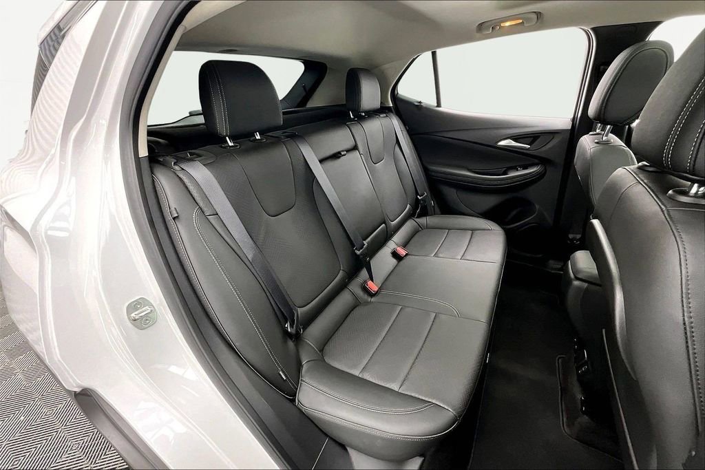 Used 2023 Buick Encore GX Essence w/ Experience Buick Package image 27