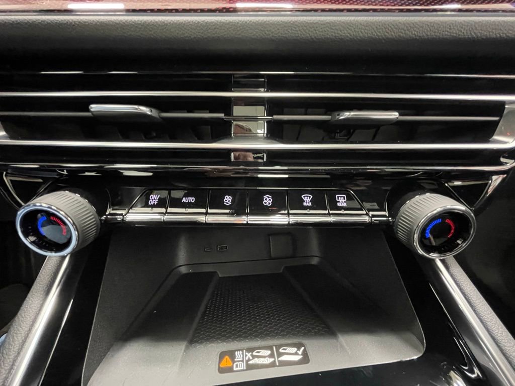 New 2026 Chevrolet Traverse Z71 image 24