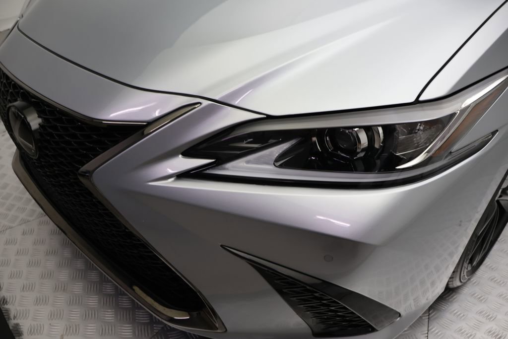 Used 2023 Lexus ES 350 F Sport w/ Accessory Package (Z2) FWD image 3