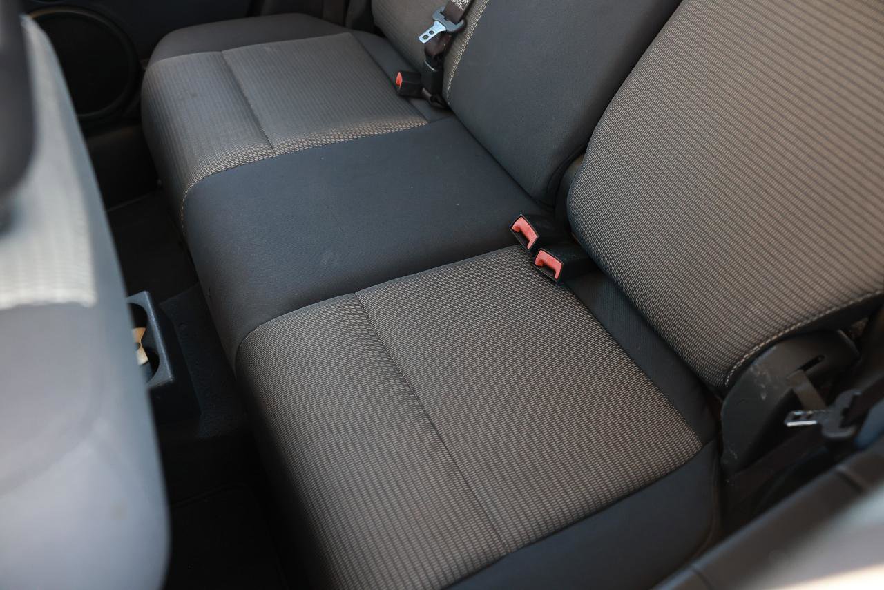 Used 2009 Dodge Caliber SXT image 10