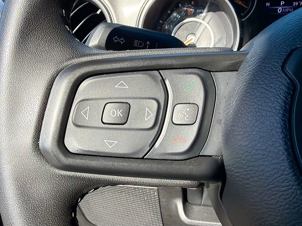 Used 2023 Jeep Gladiator Sport image 32