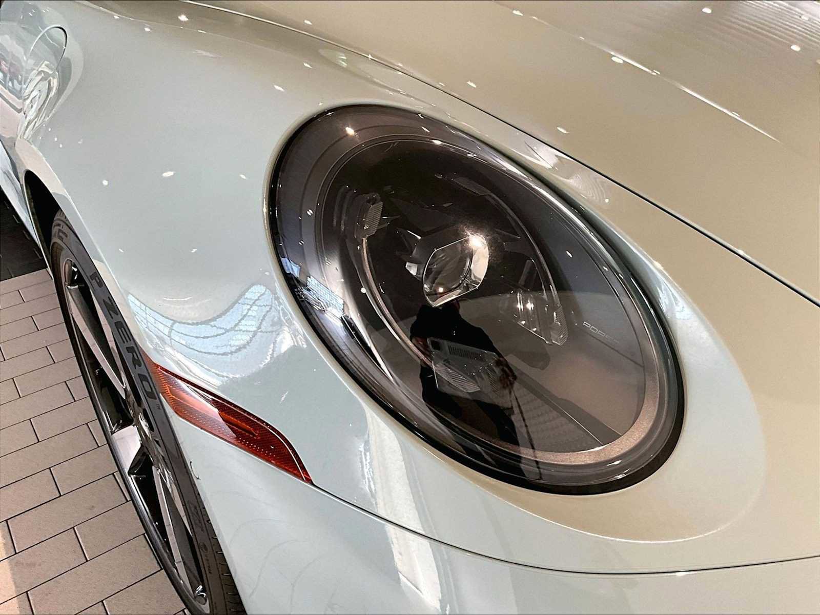 Used 2025 Porsche 911 Carrera image 15