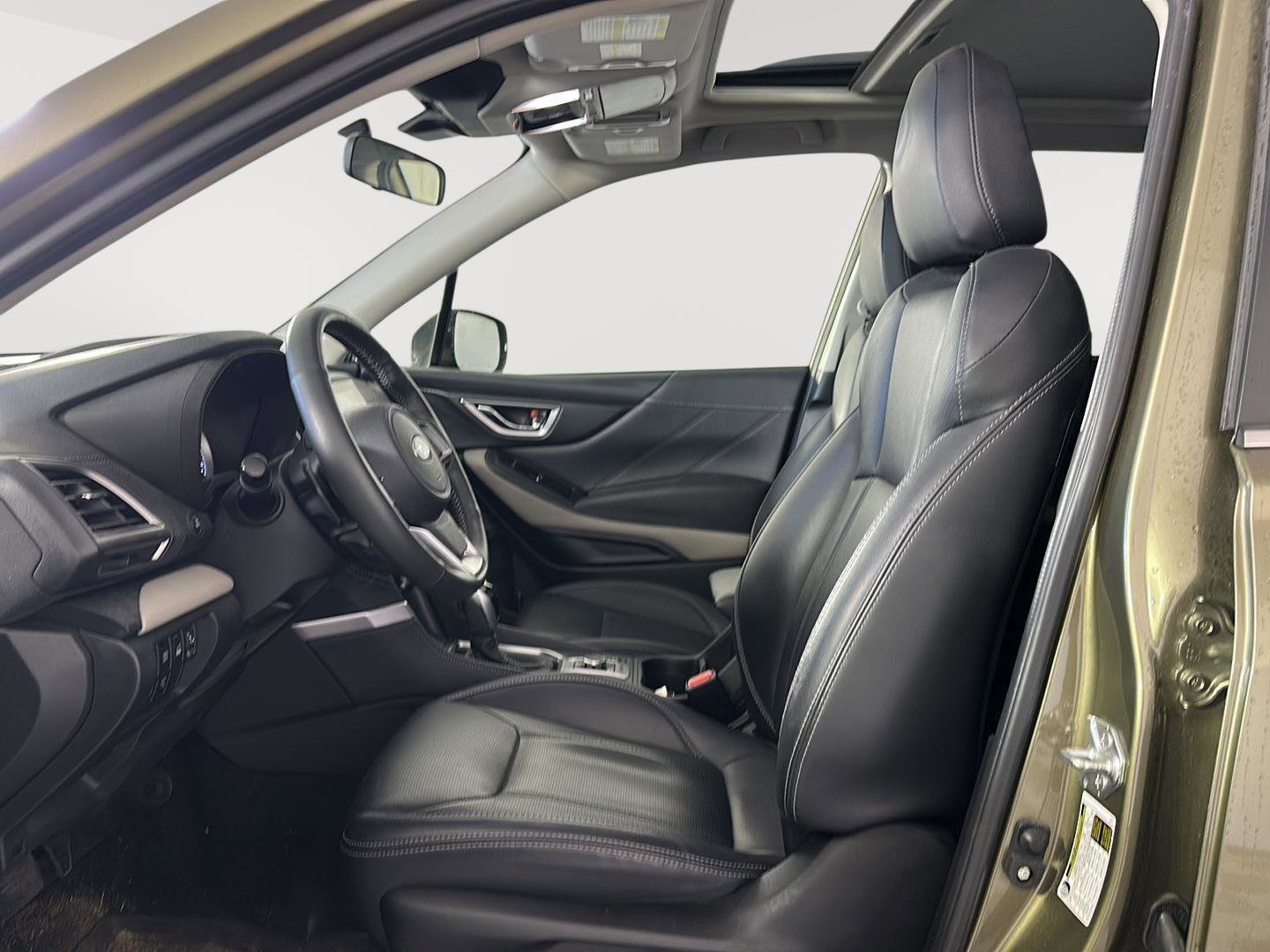 Certified 2023 Subaru Forester Limited image 5