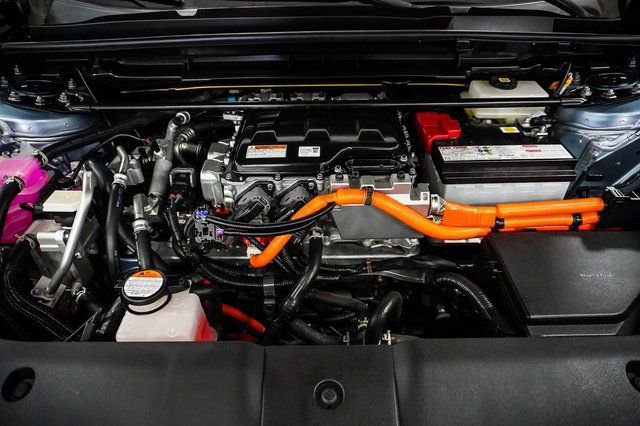 Certified 2023 Lexus RZ 450e Premium w/ Accessory Package (Z1) image 27