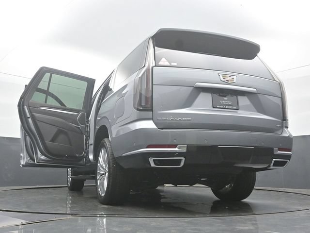 New 2026 Cadillac Escalade Luxury w/ LPO, Floor Liner Package AWD/4WD image 60