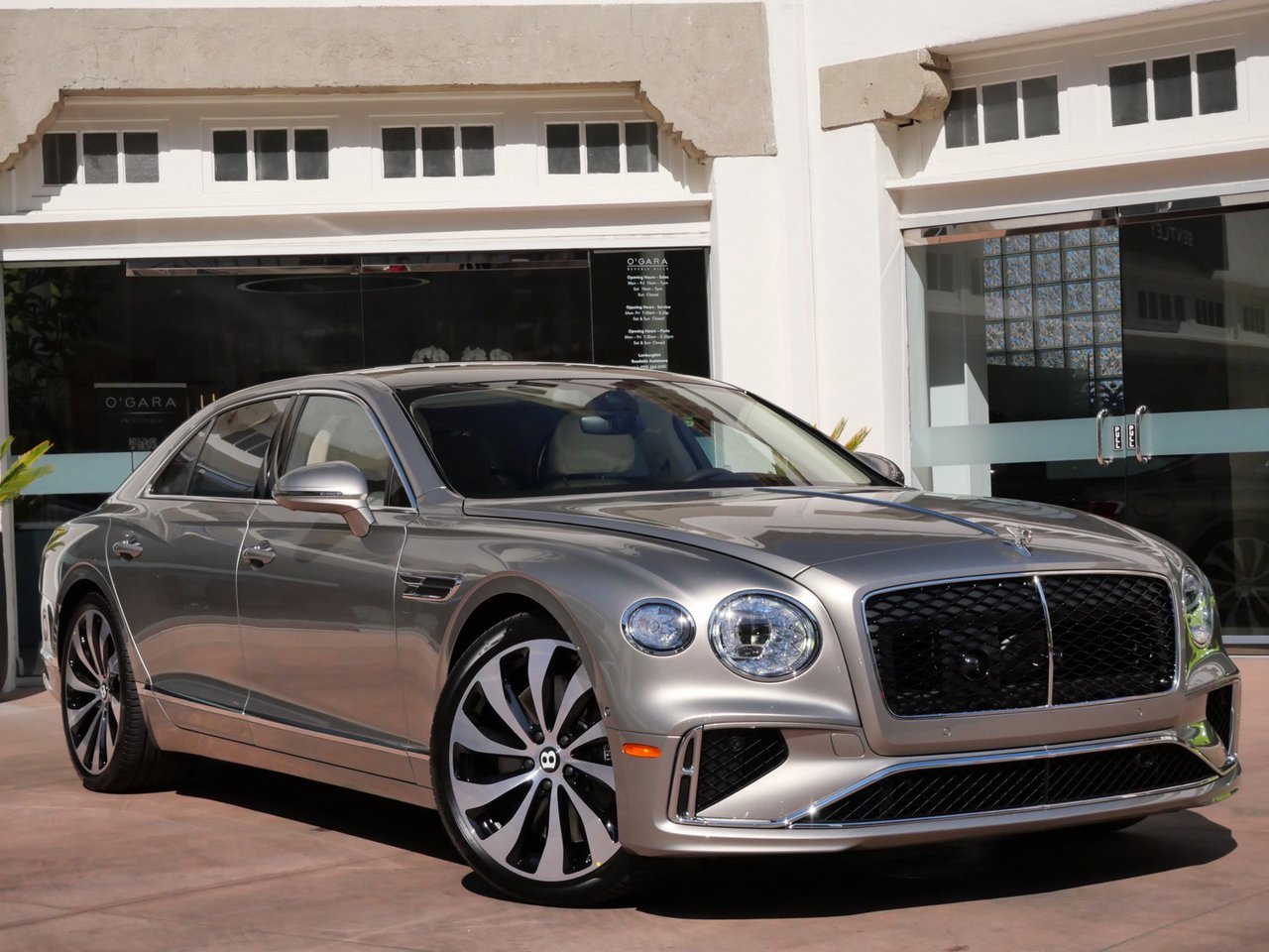 New 2026 Bentley Flying Spur Plug-In Hybrid image 1