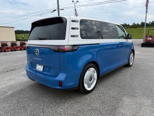 Used 2025 Volkswagen ID. Buzz 1st Edition RWD image 3