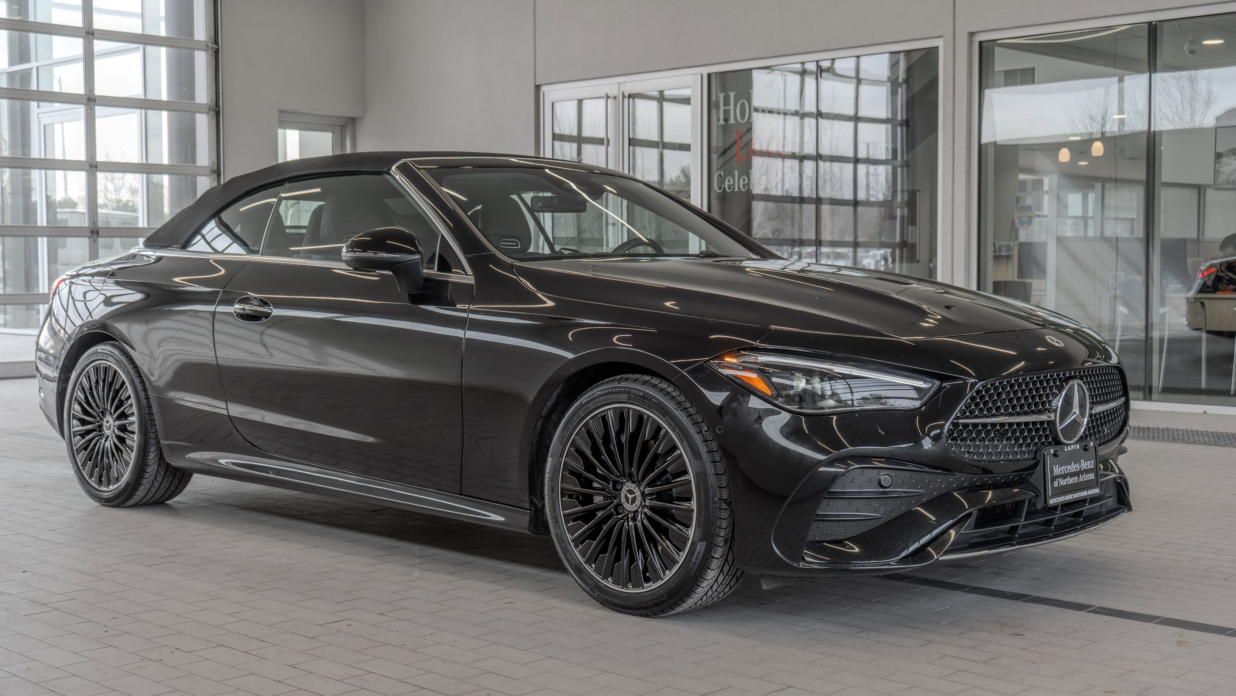 Certified 2025 Mercedes-Benz CLE 300 4MATIC Cabriolet image 37