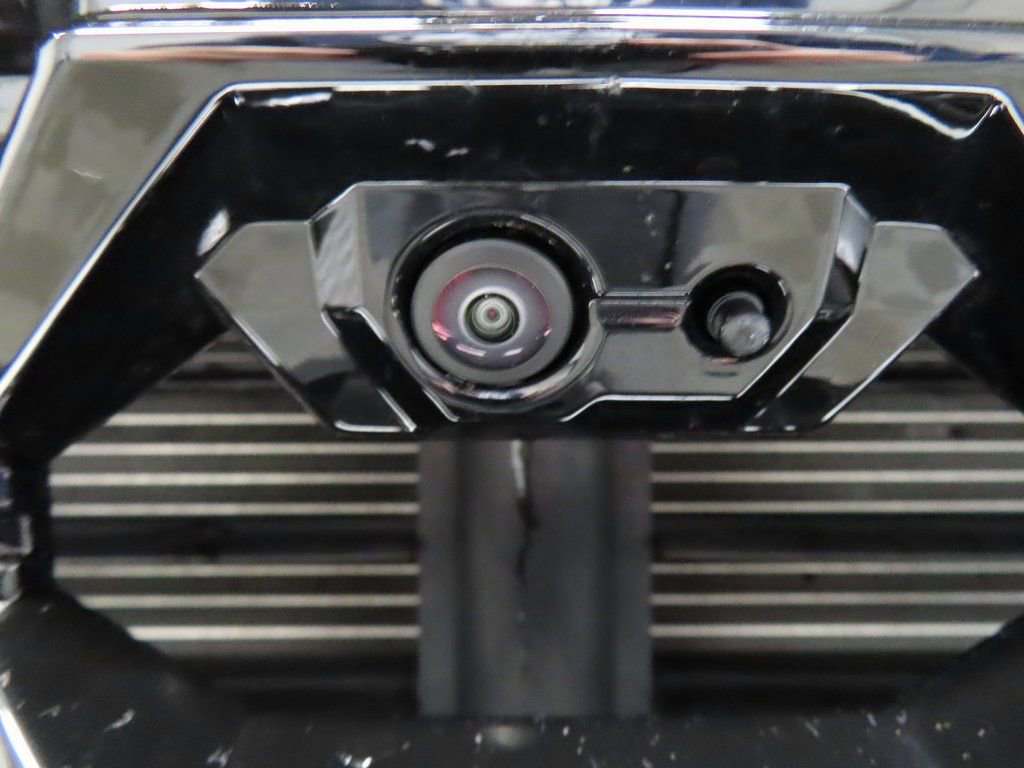 Used 2025 Chevrolet Silverado 2500 ZR2 w/ Technology Package image 43