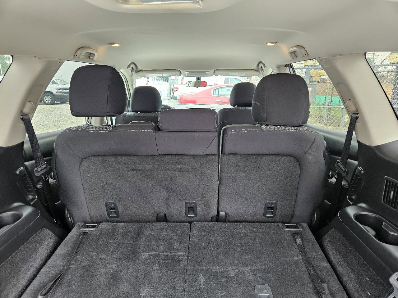 Used 2019 Nissan Pathfinder S AWD/4WD image 24
