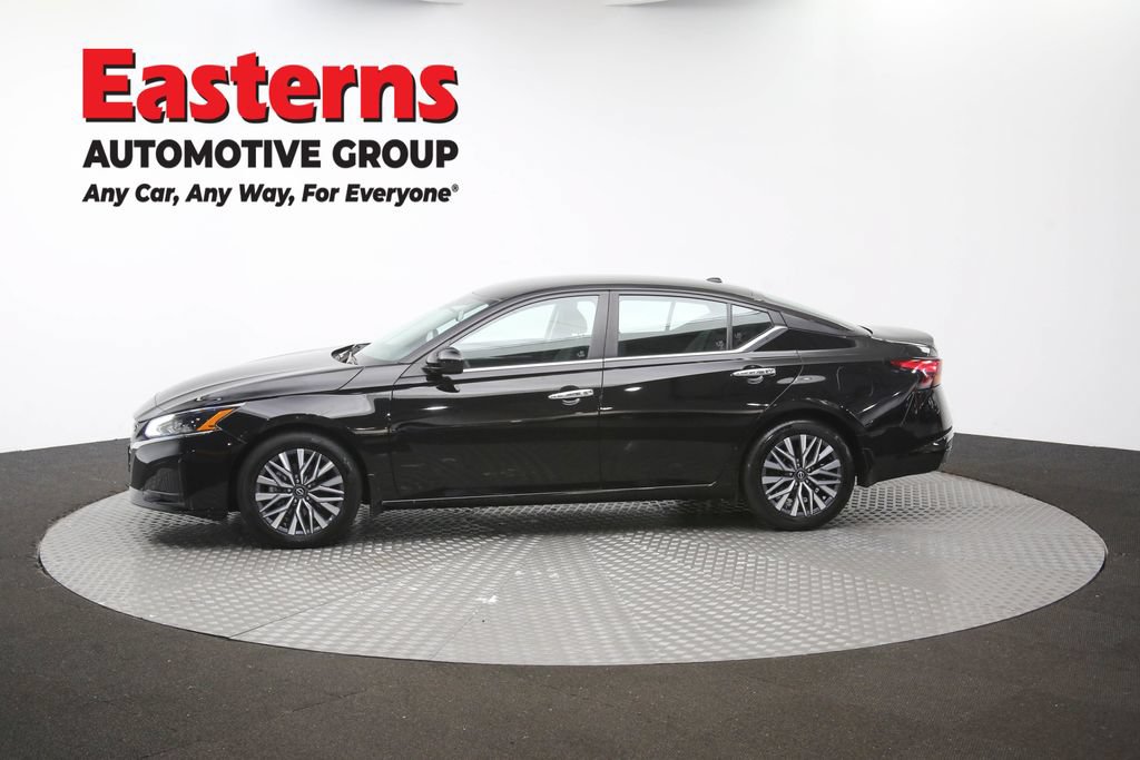 Used 2023 Nissan Altima 2.5 SV FWD image 58