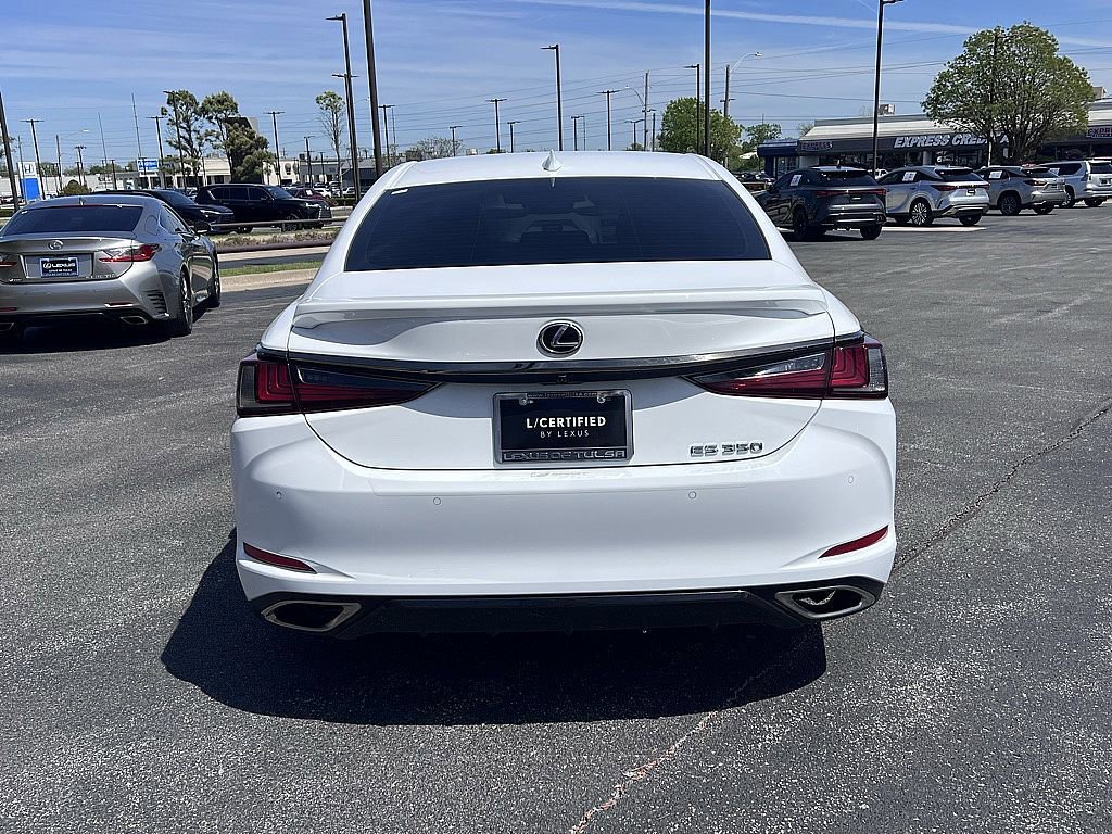 Certified 2022 Lexus ES 350 F Sport image 4