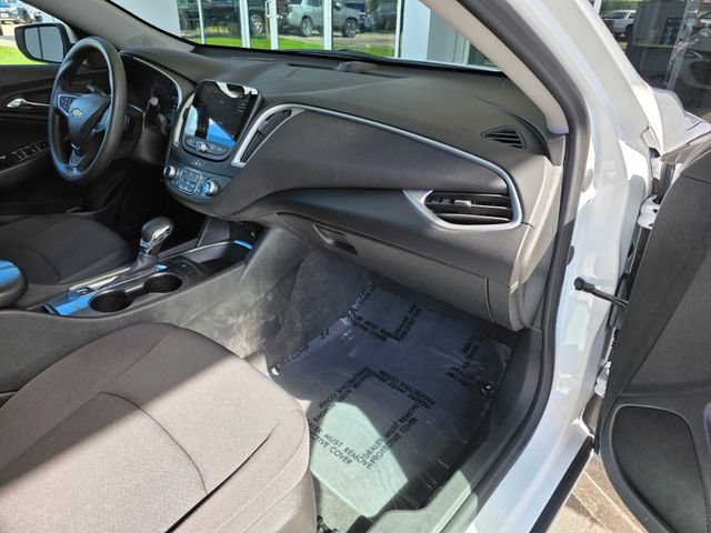 Used 2023 Chevrolet Malibu LT FWD image 9