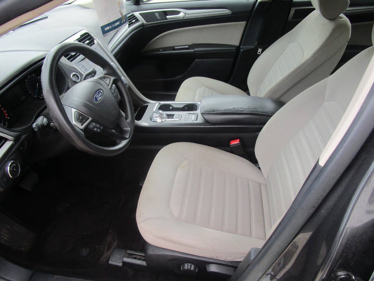 Used 2020 Ford Fusion S FWD image 10