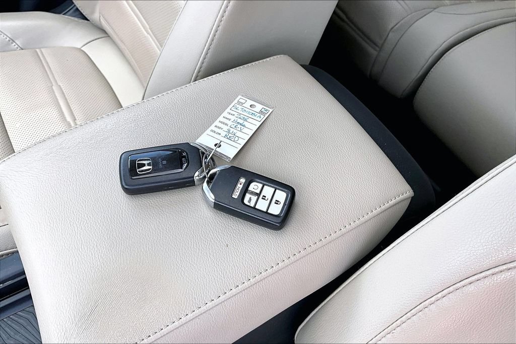 Used 2018 Honda CR-V Touring image 10