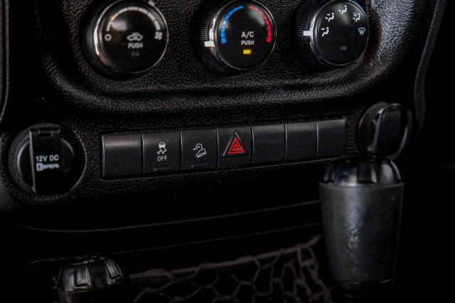 Used 2017 Jeep Wrangler Unlimited Sport AWD/4WD image 24