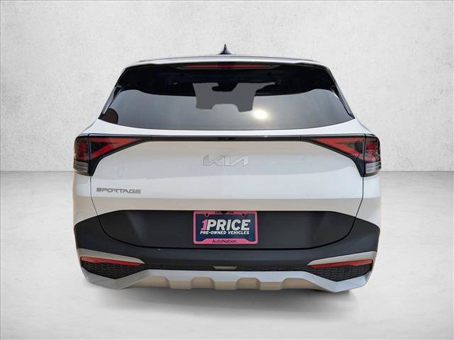 Used 2024 Kia Sportage EX FWD image 7