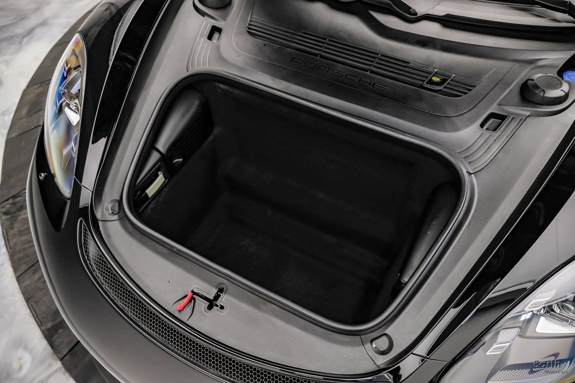 Used 2023 Porsche 718 Cayman GT4 RWD image 95