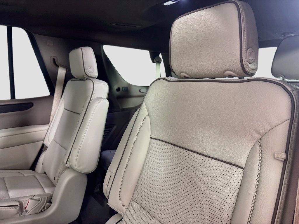 New 2026 GMC Yukon Denali w/ Denali Reserve Package AWD/4WD image 25