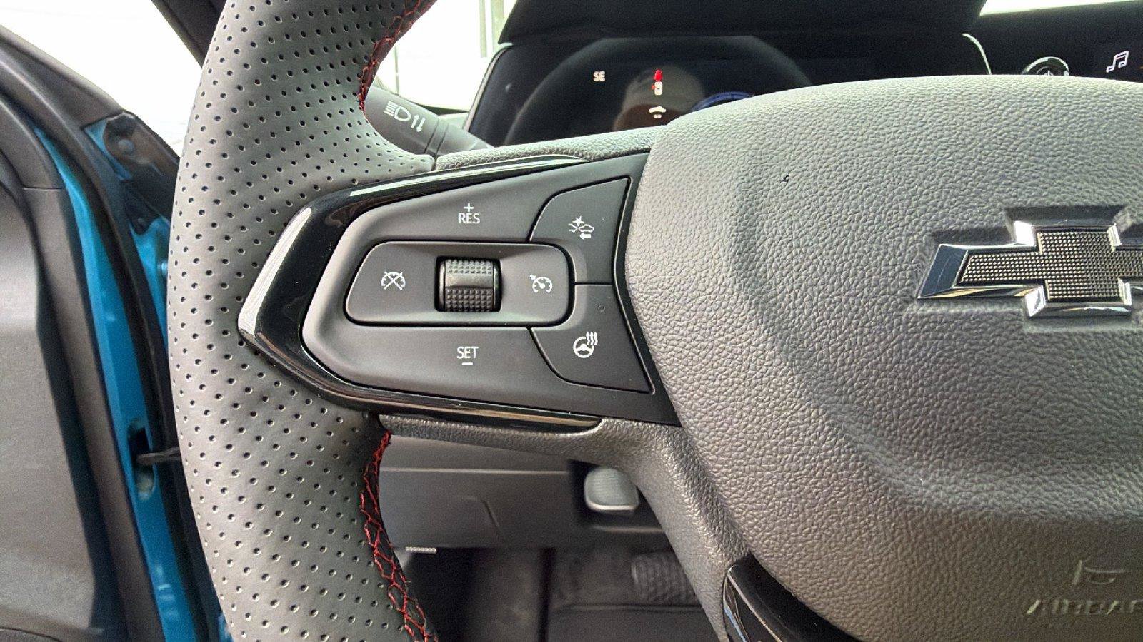 New 2026 Chevrolet Trax RS w/ Driver Confidence Package FWD image 21