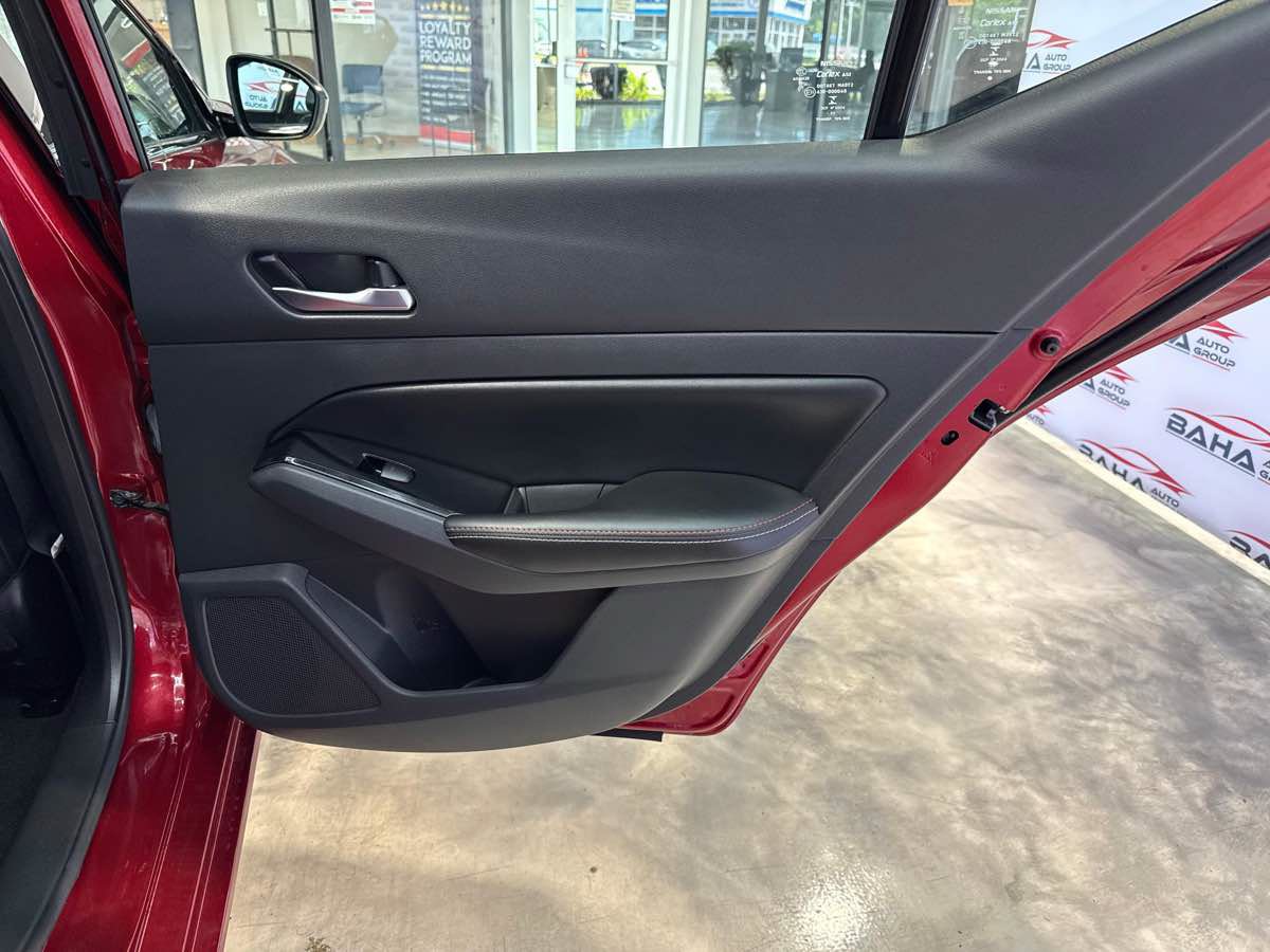 Used 2023 Nissan Altima 2.5 SR w/ SR Premium Package FWD image 46