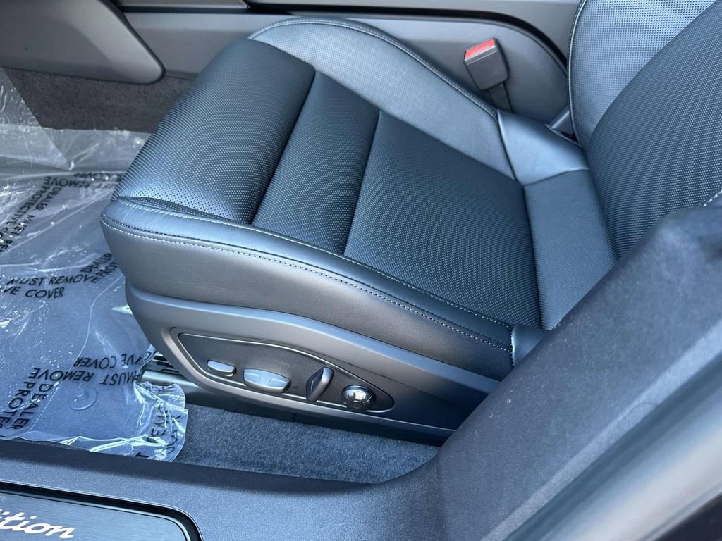 New 2026 Porsche Taycan image 6