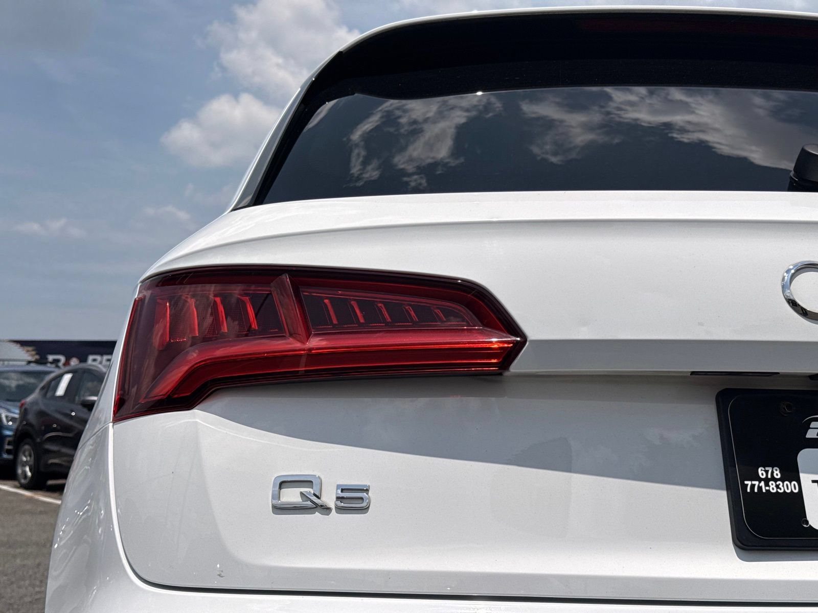 Used 2018 Audi Q5 Prestige w/ Premium Plus Package AWD/4WD image 9